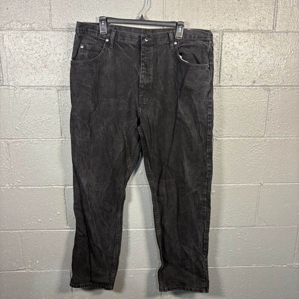 Wrangler Authentic Jeans Mens 40x30 Black Denim Straight Leg Relaxed Fit 97601CB